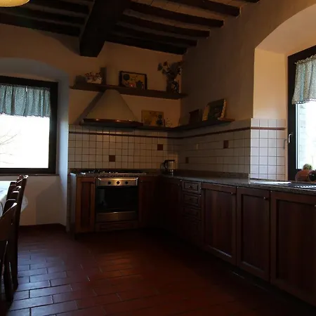 Scappo In Umbria, The Pontecuti Porchiano (Perugia)